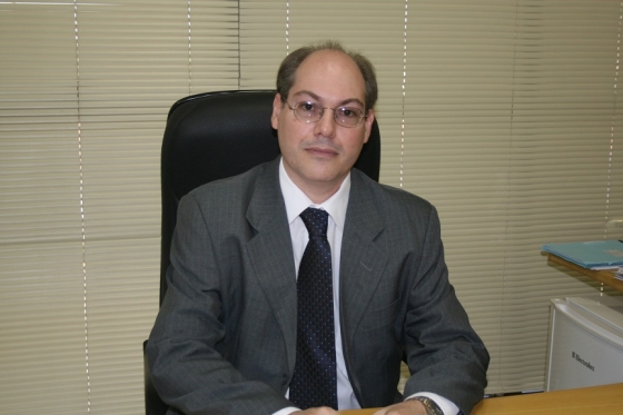 mauro curvo.jpg