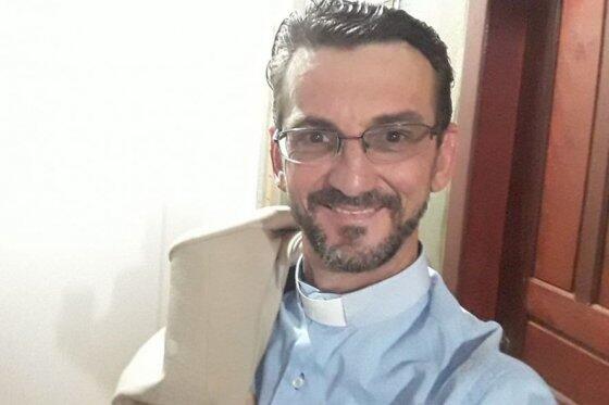 Padre Ramiro.jpg