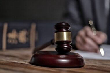 Juiz pode exigir documentos para coibir litigância abusiva, decide STJ