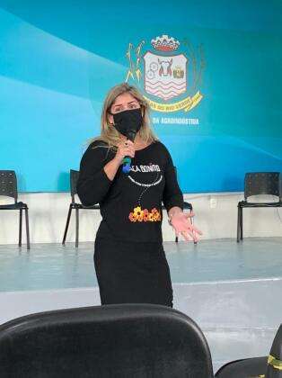 Tatiane de Barros.jpeg