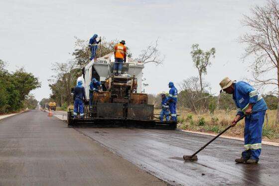 pavimentação rodovia.jpg