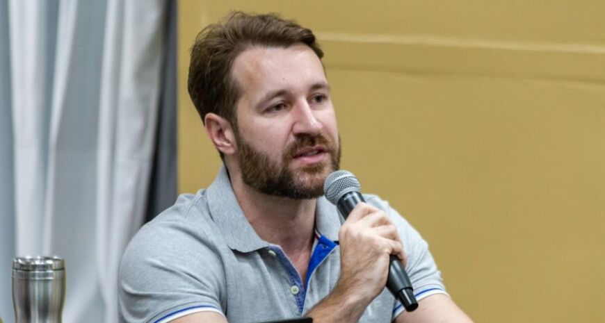 Advogado seguirá com tornozeleira por desvio de R$ 21 mi no TJ