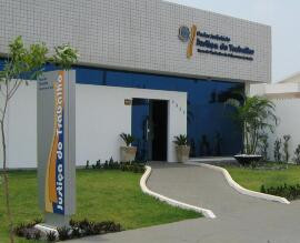 Empresa rural é condenada por exigir saída de trabalhadores de alojamento 