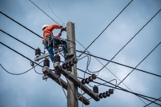 empresa de telecomunicações.jpg