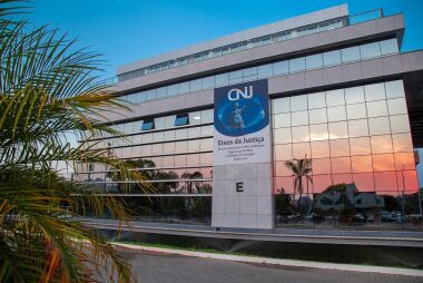 STF valida resolução do CNJ sobre jornada de trabalho no Judiciário