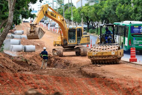 As obras do BRT, conduzidas pelo Estado de Mato Grosso, que já estão em andamento