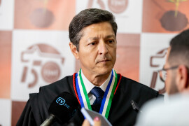 Ex-servidor continuará preso por oferecer risco às investigações