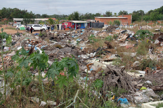 terreno baldio.jpg