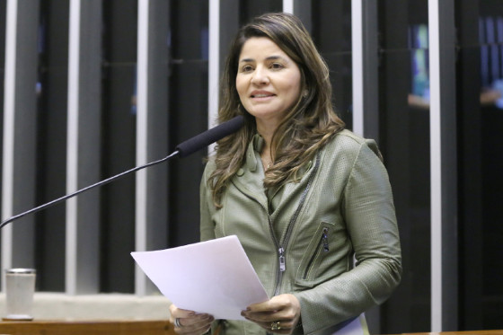 Luziane.jpg