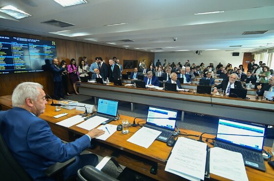 ccj senado.jpg