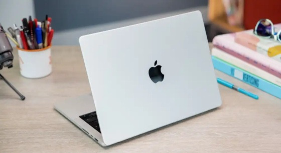 macbook.jpg
