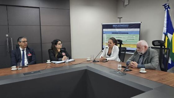 reuniao no tjmt oab.jpg
