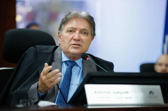 antonio joaquim.jpg