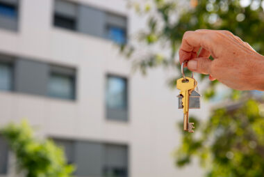 Fiador fica liberado dos aluguéis se o locador se recusa a receber as chaves