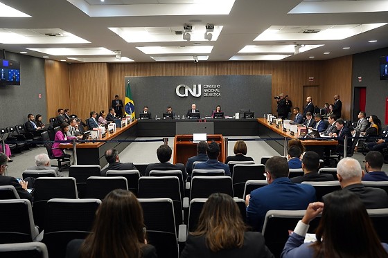 CNJ pune desembargador por liberação irregular de condenado