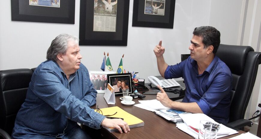 Juiz manda devolver quase R$ 90 mil a Emanuel e ex-secretário