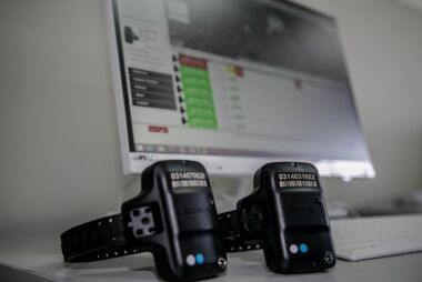 Violar ordem de uso de tornozeleira é crime na Lei Maria da Penha